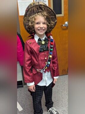 Kids Size 6-8 - 6 Piece Custom Mad Hatter Steampunk Costume with Accessories!